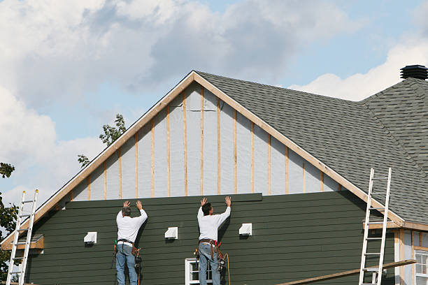 Professional Siding technician working in Orange, VA